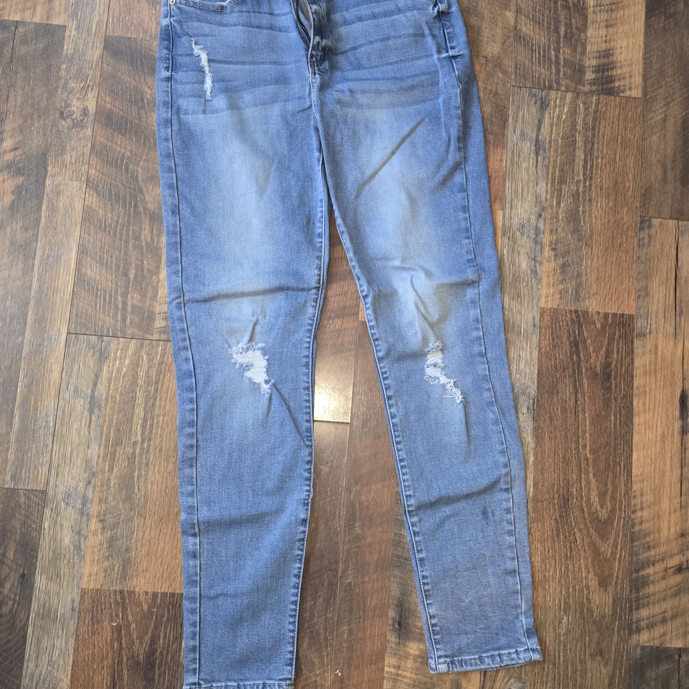 KanCan Light Blue Distressed Skinny Jeans